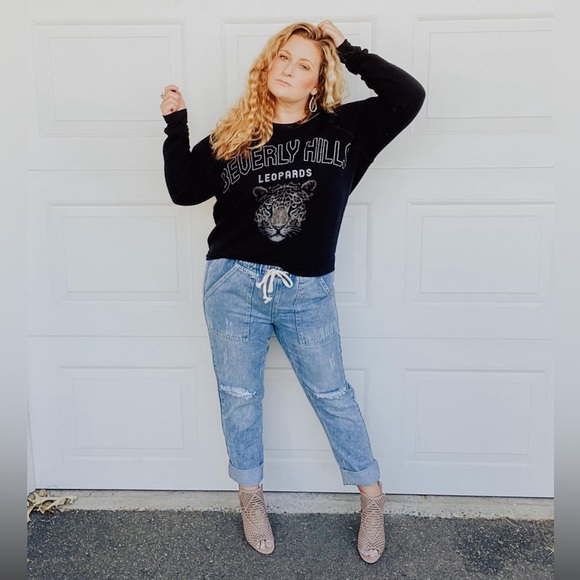 Distressed drawstring denim- on trend - Picture 3 of 5